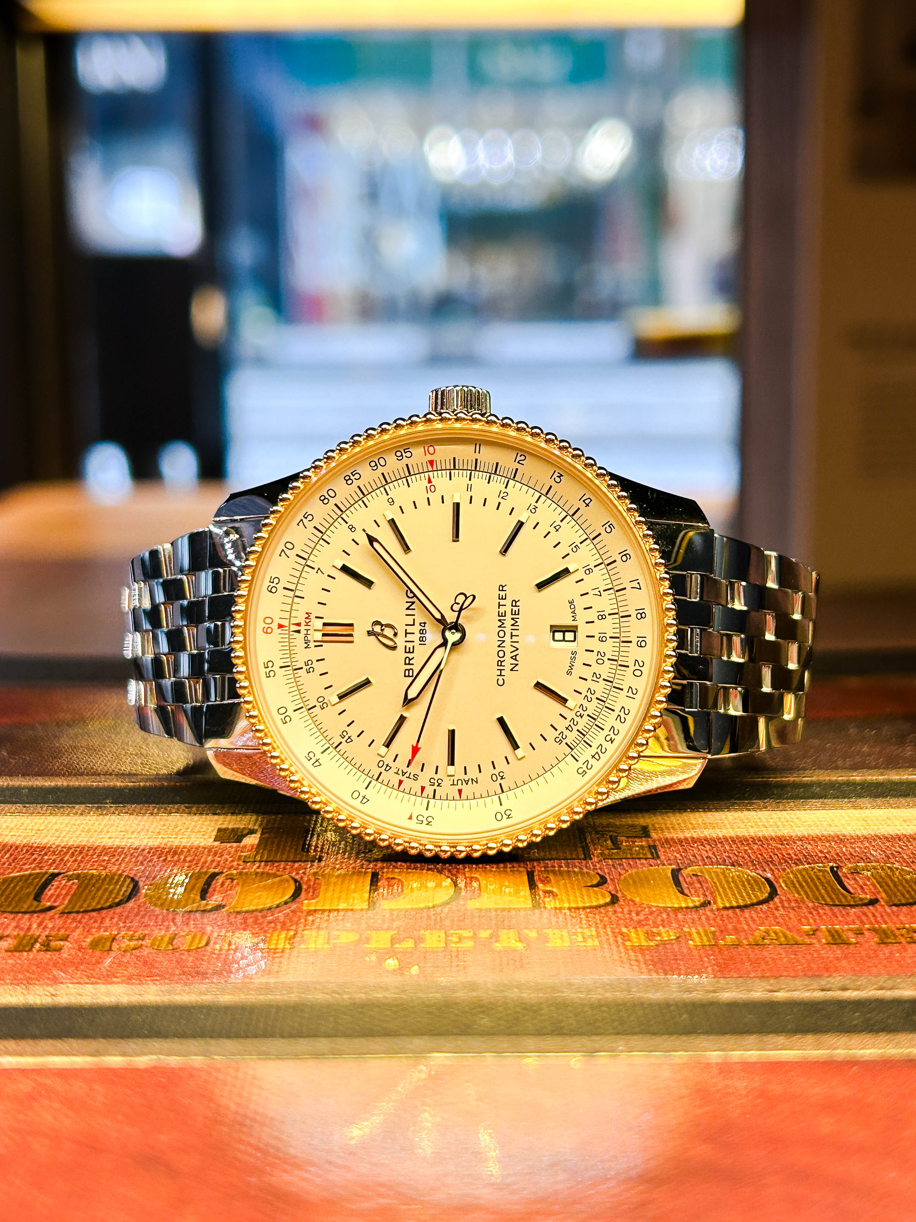 BREITLING 1884 イエロー/ブラック モデル BREITLING 1884 イエロー/ブラック モデル（TF工場