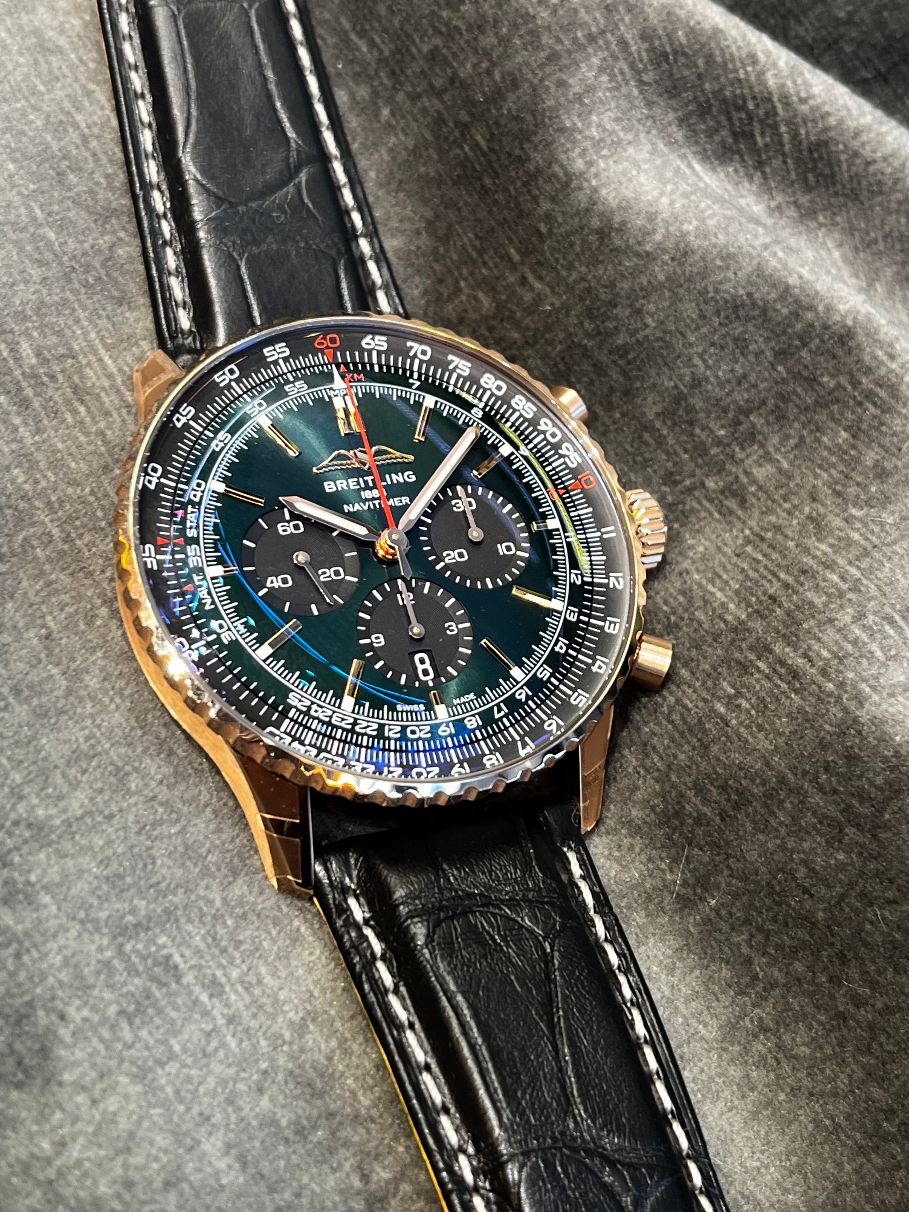 BREITLING ボストンバッグ オリーブグリーン　非売品　未使用品　新品 ブライトリング】名作クラシックカーとのコラボレーション！トップ