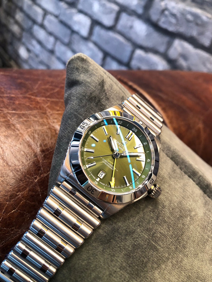 クロノマット オートマチック GMT 40 ヤニス・アデトクンボ